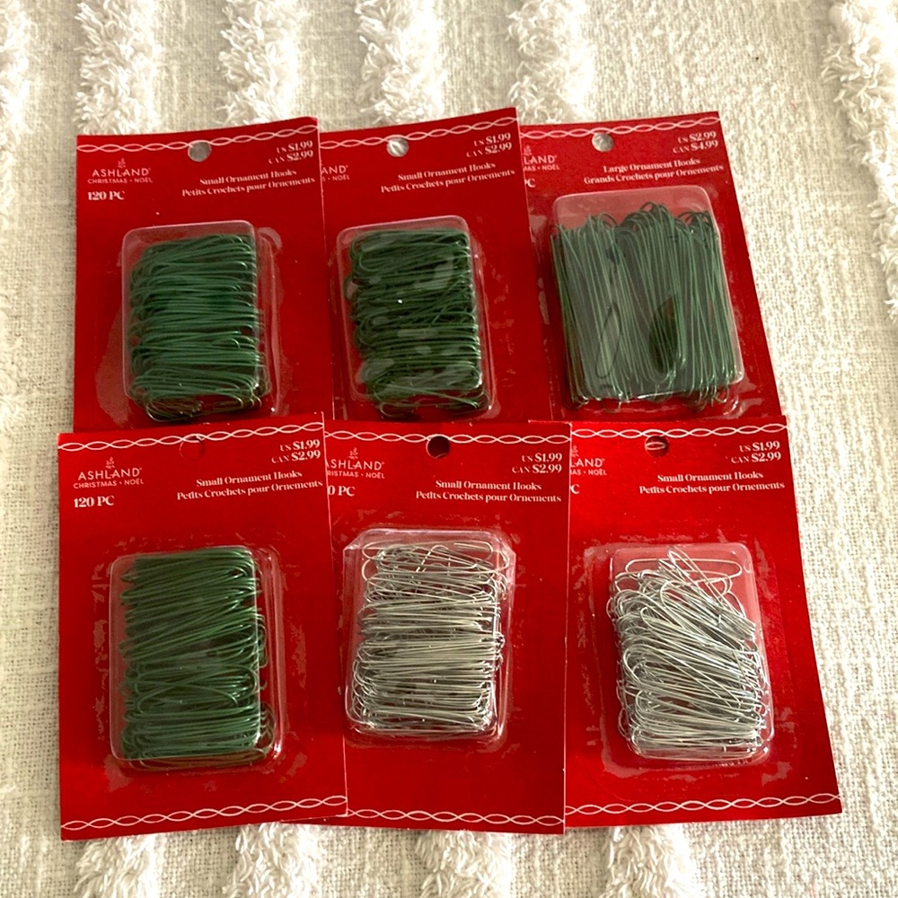 Small ornament hooks
